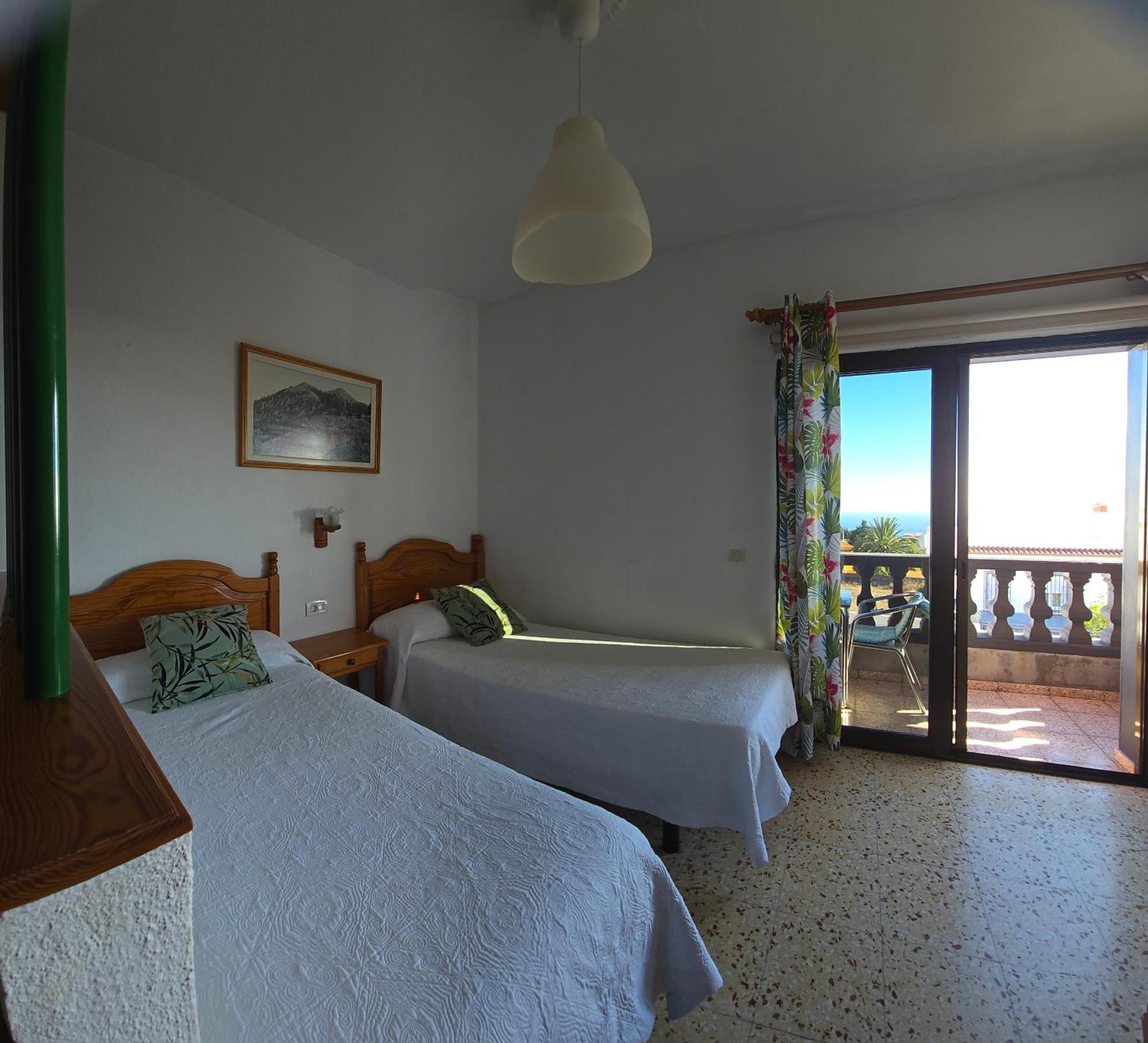 Apartamentos Los Volcanes Fuencaliente de la Palma Esterno foto